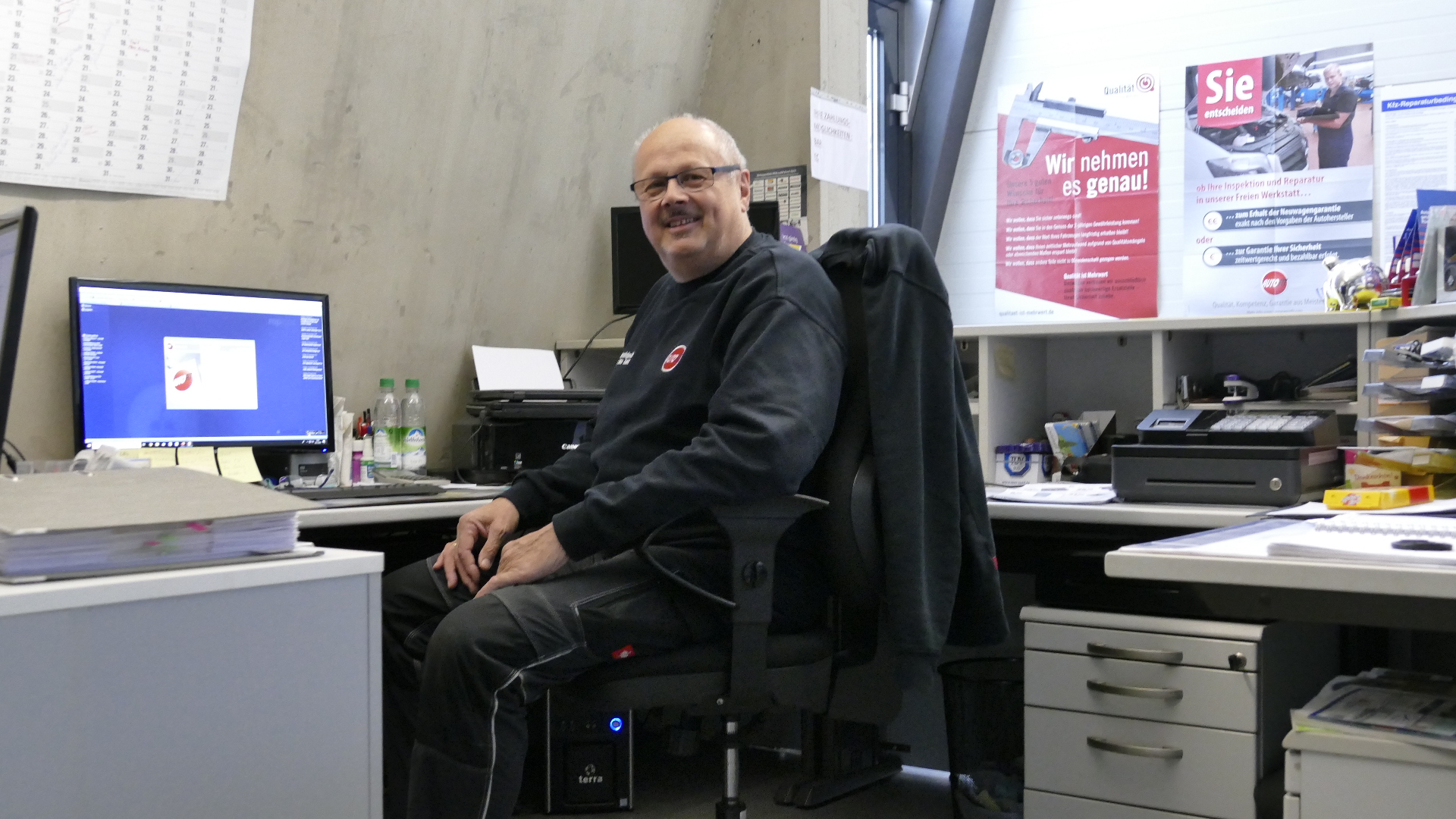 Büro und Kundenannahme bei Auto Gibis